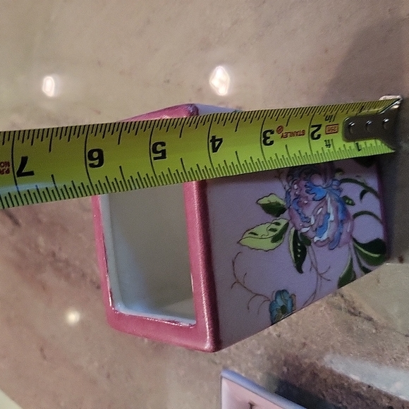 Exquisite Floral Vase + Dish - Picture 9 of 13